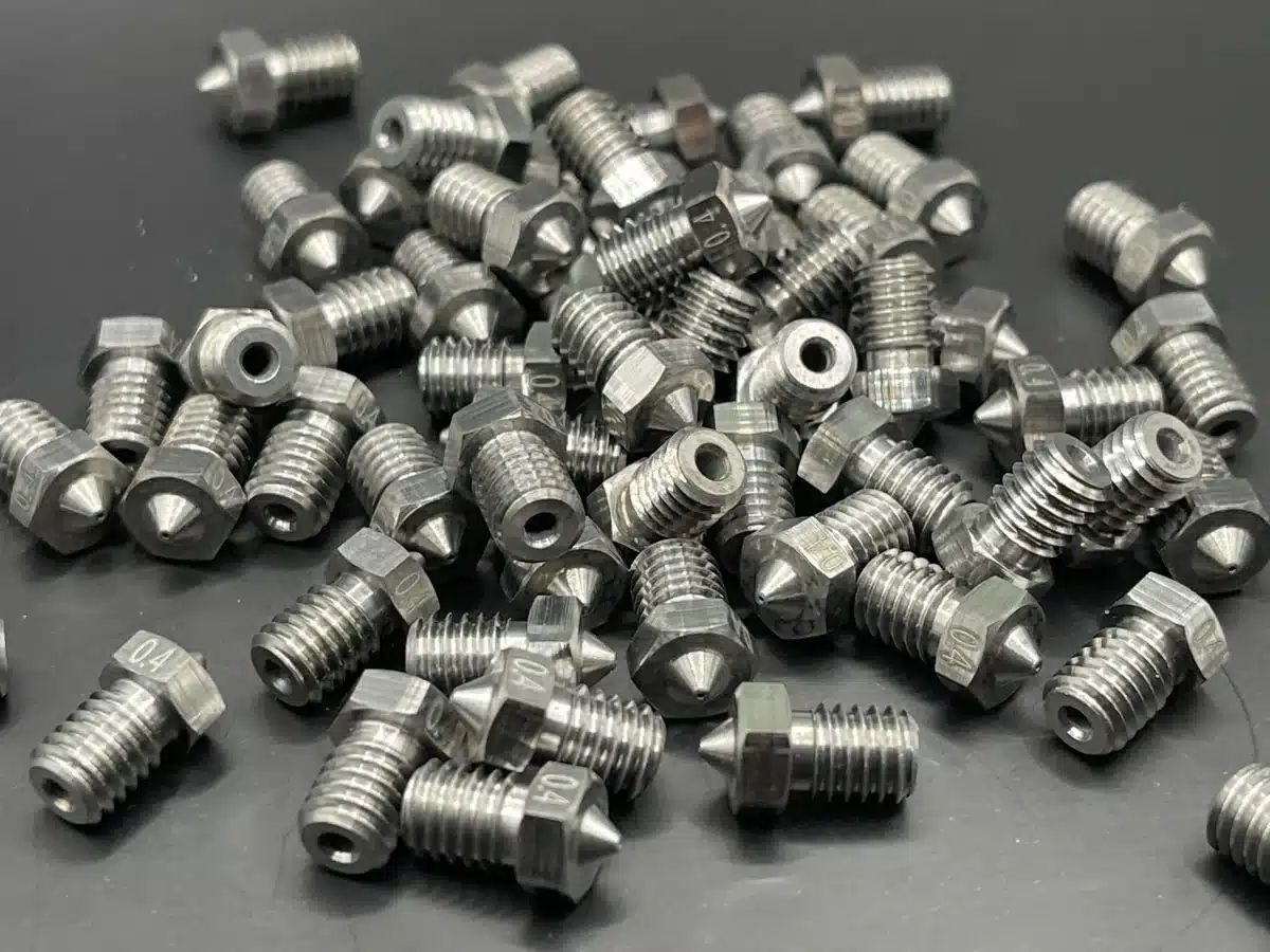 Addio all’usura degli ugelli nella stampa 3D: arriva il tungsteno carburo